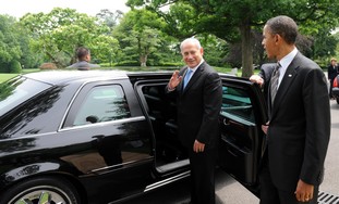 PM Netanyahu saying bye to US President Obama