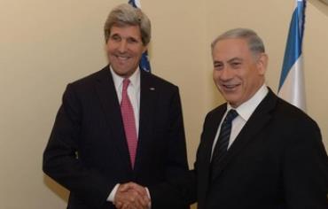 US Secretary of State John Kerry meets with Prime Minister Binyamin Netanyahu, January 4, 2014.