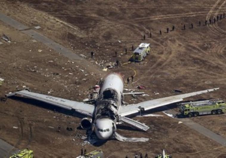 2 dead, scores hurt as Korean airliner crashes in San Francisco