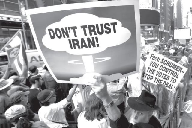 Anti-Iran protest (photo credit: MIKE SEGAR / REUTERS)