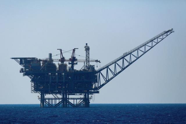 An Israeli gas platform is seen in the Mediterranean Sea, 2014 (photo credit: REUTERS)