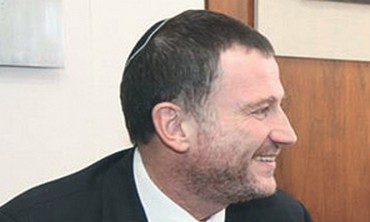 Yuli Edelstein sports a beard.