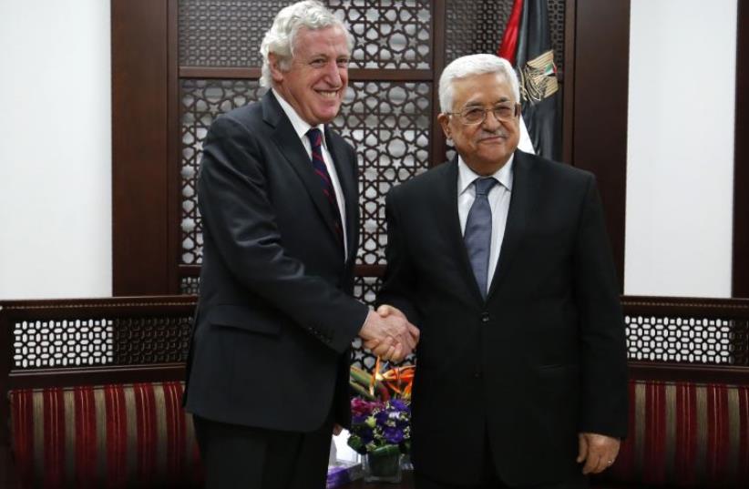 Abbas to French envoy: Palestinian Authority contacting int'l parties ...
