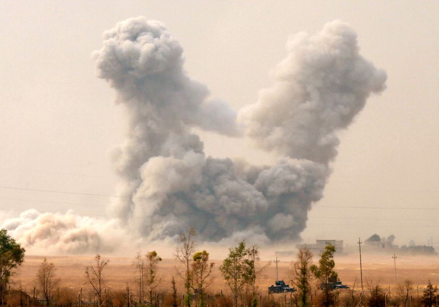 ISIS accuses US-led coalition of using white phosphorus ammunition ...