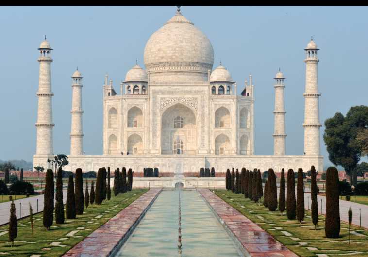The Taj Mahal in Agra. (credit: REUTERS)